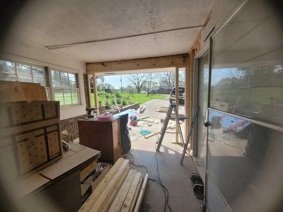 Air movers and dehumidifier for Water Mitigation Services in Maple Heights